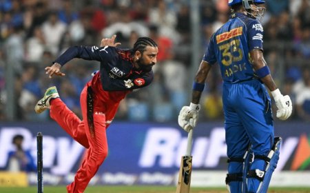 தம்பி ஹர்திக் விக்கெட்டை அசிங்கப்படுத்திய அண்ணன் க்ருனால்! வைரலாகும் வீடியோ - மும்பை அணிக்கு ஹாட்ரிக் தோல்வி!